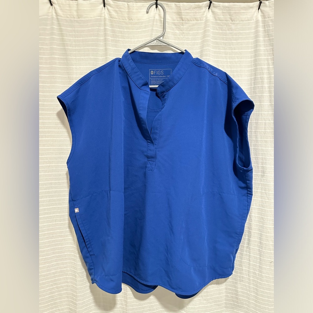 FIGS - Women’s Rafaela Scrub Top 2XL